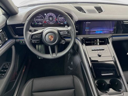 New 2026 Porsche Panamera image 24