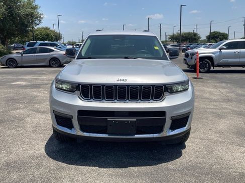 Used 2024 Jeep Grand Cherokee L Limited RWD image 2