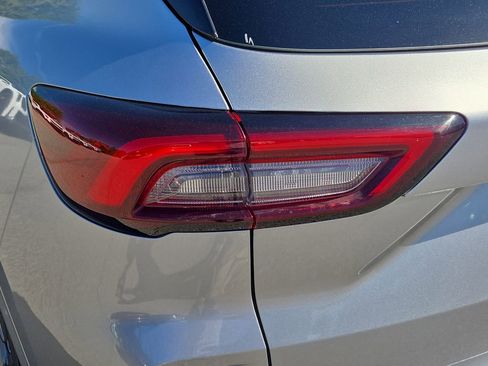 Used 2024 Ford Escape ST-Line image 12