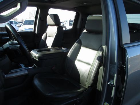 Used 2019 Chevrolet Silverado 1500 LT Trail Boss image 18