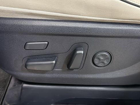 Used 2021 Hyundai Palisade Calligraphy image 13