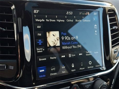 Used 2022 Jeep Grand Cherokee Limited image 19