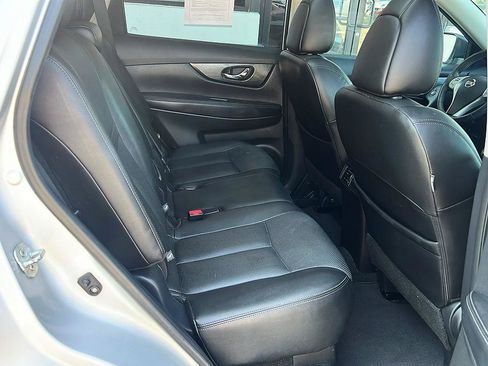 Used 2016 Nissan Rogue SL w/ SL Premium Package FWD image 31