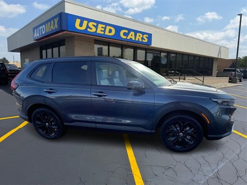 Used 2026 Honda CR-V Sport Touring image 4