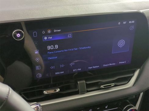 Certified 2025 Chevrolet Equinox LT image 12