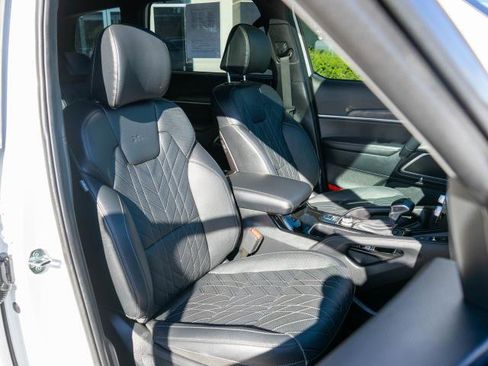 Certified 2025 Kia Telluride EX X-Line image 9