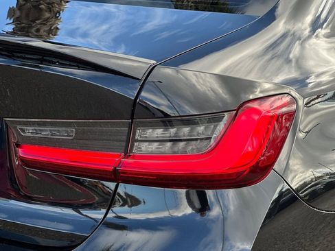 Used 2019 BMW 330i Sedan w/ Driving Assistance Package image 27