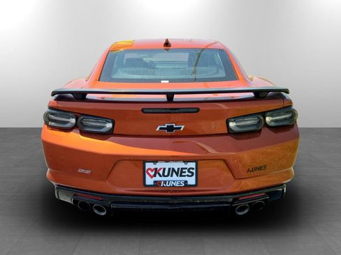 Used 2023 Chevrolet Camaro SS RWD image 8
