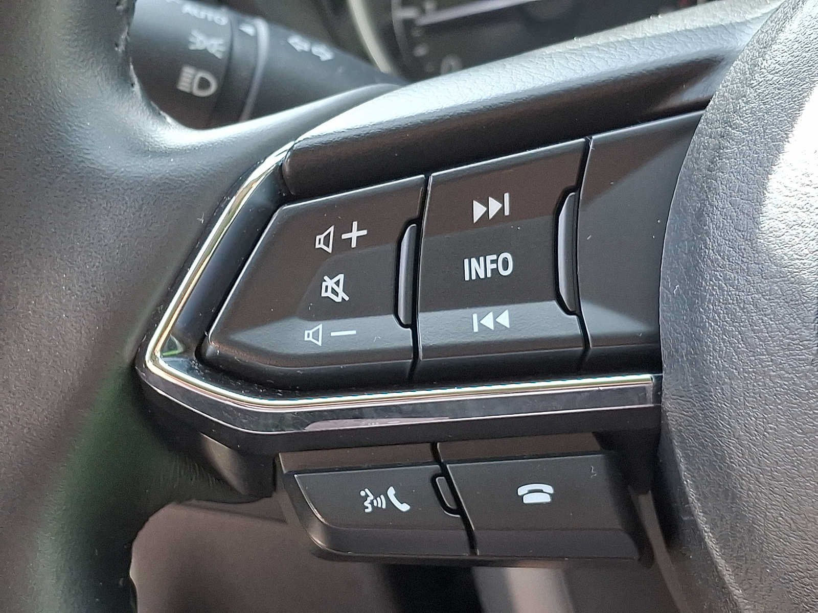 Certified 2025 MAZDA CX-5 AWD 2.5 S w/ Select Package image 18