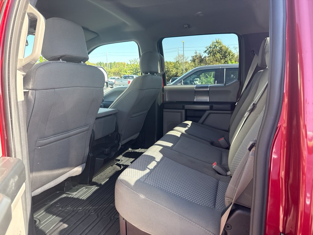 Used 2017 Ford F250 XLT w/ XLT Premium Package AWD/4WD image 11