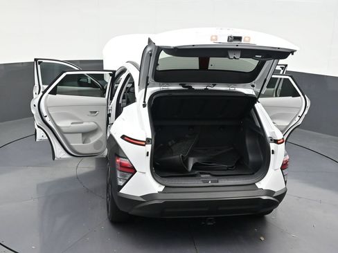 Used 2024 Hyundai Kona SEL w/ Convenience Package image 36