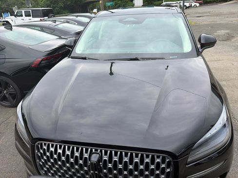 Used 2024 Lincoln Corsair AWD image 2