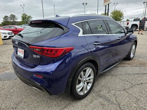 Used 2019 INFINITI QX30 w/ Navigation Package image 5