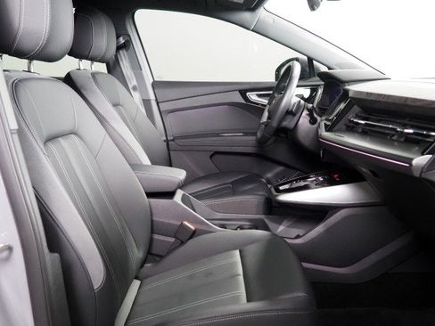 Used 2024 Audi Q4 e-tron Premium Plus w/ Premium Plus image 15