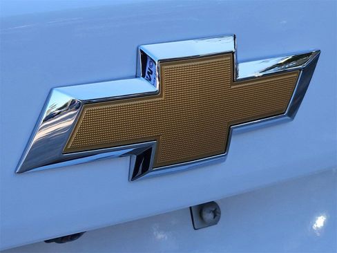 New 2026 Chevrolet Trax LT w/ Driver Confidence Package image 5