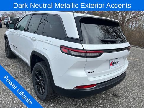 New 2026 Jeep Grand Cherokee Altitude AWD/4WD image 26