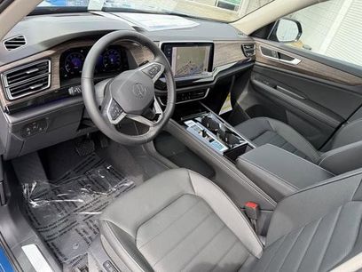 New 2025 Volkswagen Atlas SEL