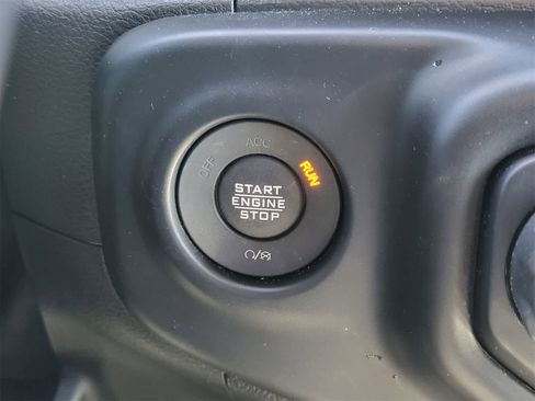 Used 2021 Jeep Wrangler Unlimited Sahara image 23