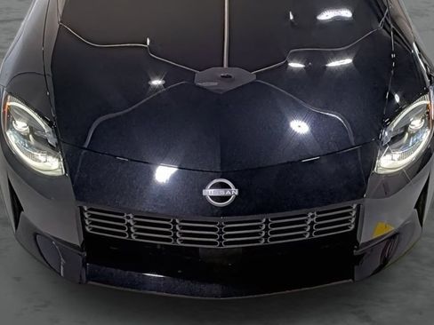 New 2025 Nissan Z Performance w/ Floor Mat Package RWD image 16