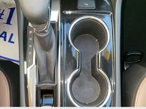 Used 2023 Chevrolet Equinox Premier image 27