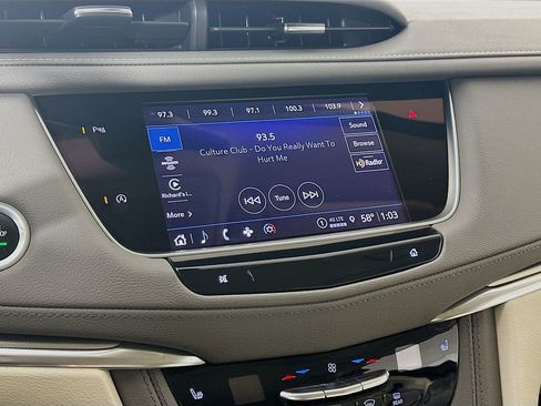 Used 2022 Cadillac XT5 Premium Luxury AWD/4WD image 23