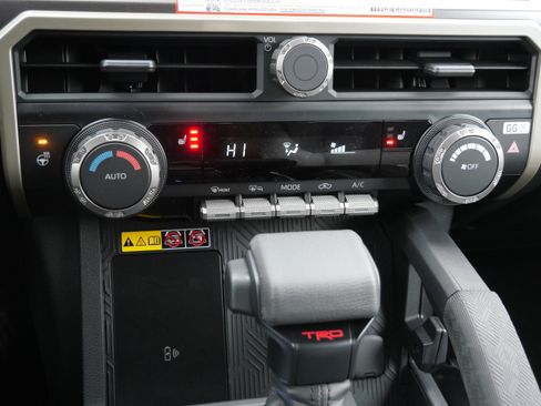 New 2026 Toyota Tacoma TRD Off-Road AWD/4WD image 10