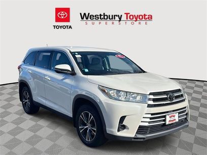 Used 2019 Toyota Highlander LE