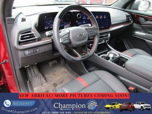 Used 2024 Chevrolet Traverse RS w/ LPO, Floor Liner Package AWD/4WD image 14