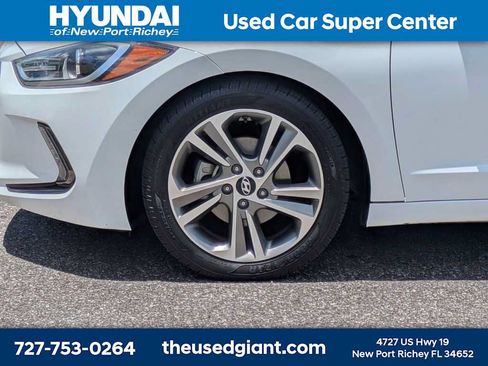 Used 2018 Hyundai Elantra Limited FWD image 10
