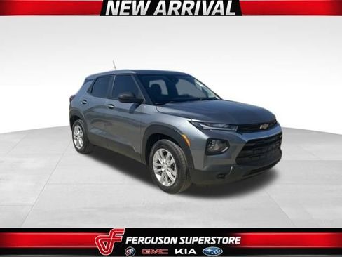 Used 2021 Chevrolet TrailBlazer LS FWD image 1