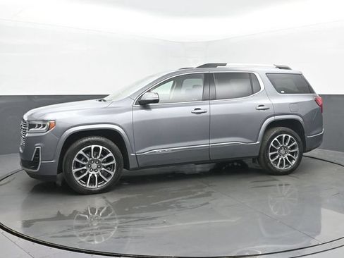Used 2022 GMC Acadia Denali w/ Denali Ultimate Package AWD/4WD image 2