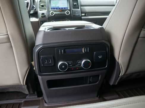 Used 2020 Ford Expedition Max Limited AWD/4WD image 12