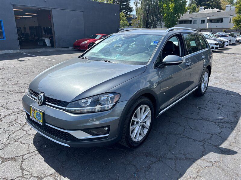 Used 2019 Volkswagen Golf Alltrack S AWD/4WD image 10