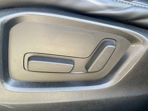 Used 2017 MAZDA CX-5 Touring image 11