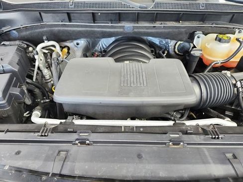 Used 2022 Chevrolet Tahoe RST w/ Sport Performance Package AWD/4WD image 17