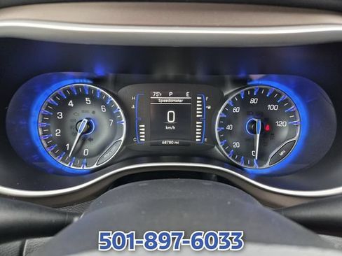Used 2022 Chrysler Voyager LX FWD image 22
