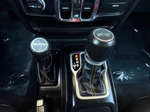 Used 2021 Jeep Wrangler Unlimited Sahara AWD/4WD image 10