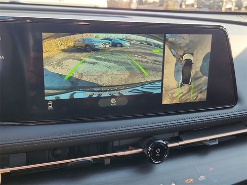 Used 2023 Nissan Ariya FWD image 19