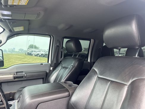 Used 2016 Ford F250 XLT w/ FX4 Off-Road Package AWD/4WD image 7