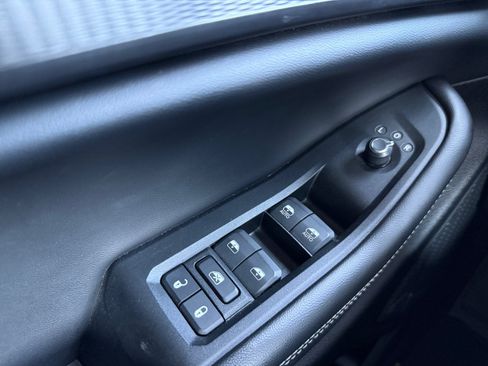 Used 2024 Jeep Grand Cherokee Altitude AWD/4WD image 19