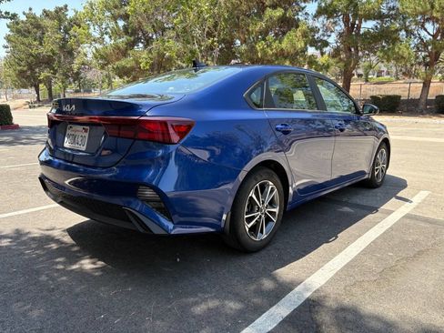 Used 2023 Kia Forte LXS FWD image 6