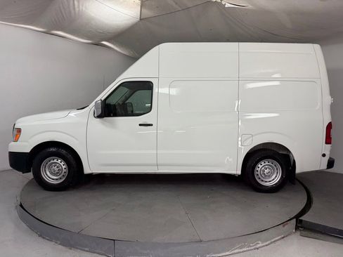 Used 2019 Nissan NV 3500 S RWD image 4