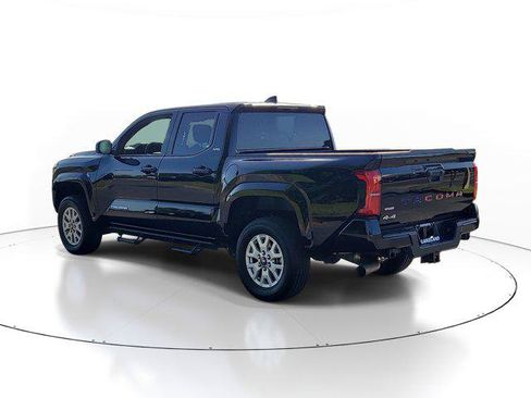 Certified 2024 Toyota Tacoma SR5 AWD/4WD image 4