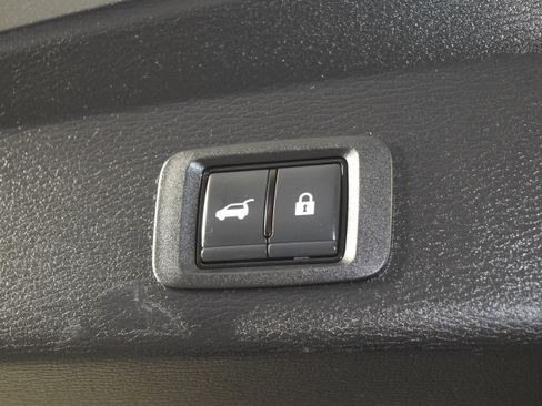 Used 2023 Mitsubishi Outlander SE image 50