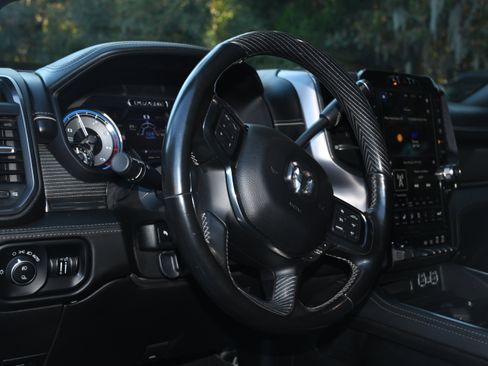 Used 2021 RAM 2500 Limited image 8