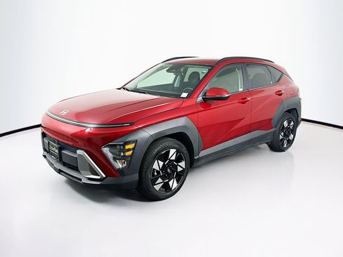 Used 2025 Hyundai Kona SEL image 3