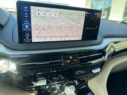 Used 2025 Acura MDX w/ Technology Package AWD/4WD image 18