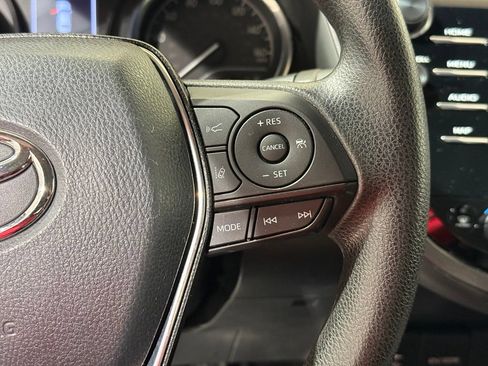 Used 2019 Toyota Camry LE FWD image 22
