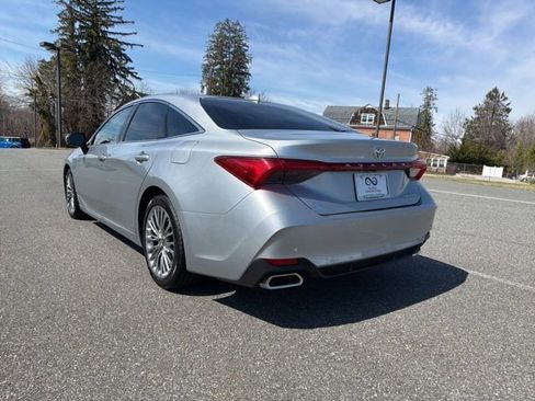 Used 2022 Toyota Avalon Limited w/ Advanced Safety Package image 5