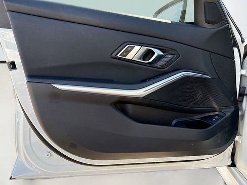 Used 2021 BMW 330i 330i w/ M Sport Package image 21